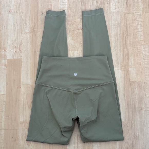 lululemon athletica Olive Green Leggings size 4 - Picture 1 of 4